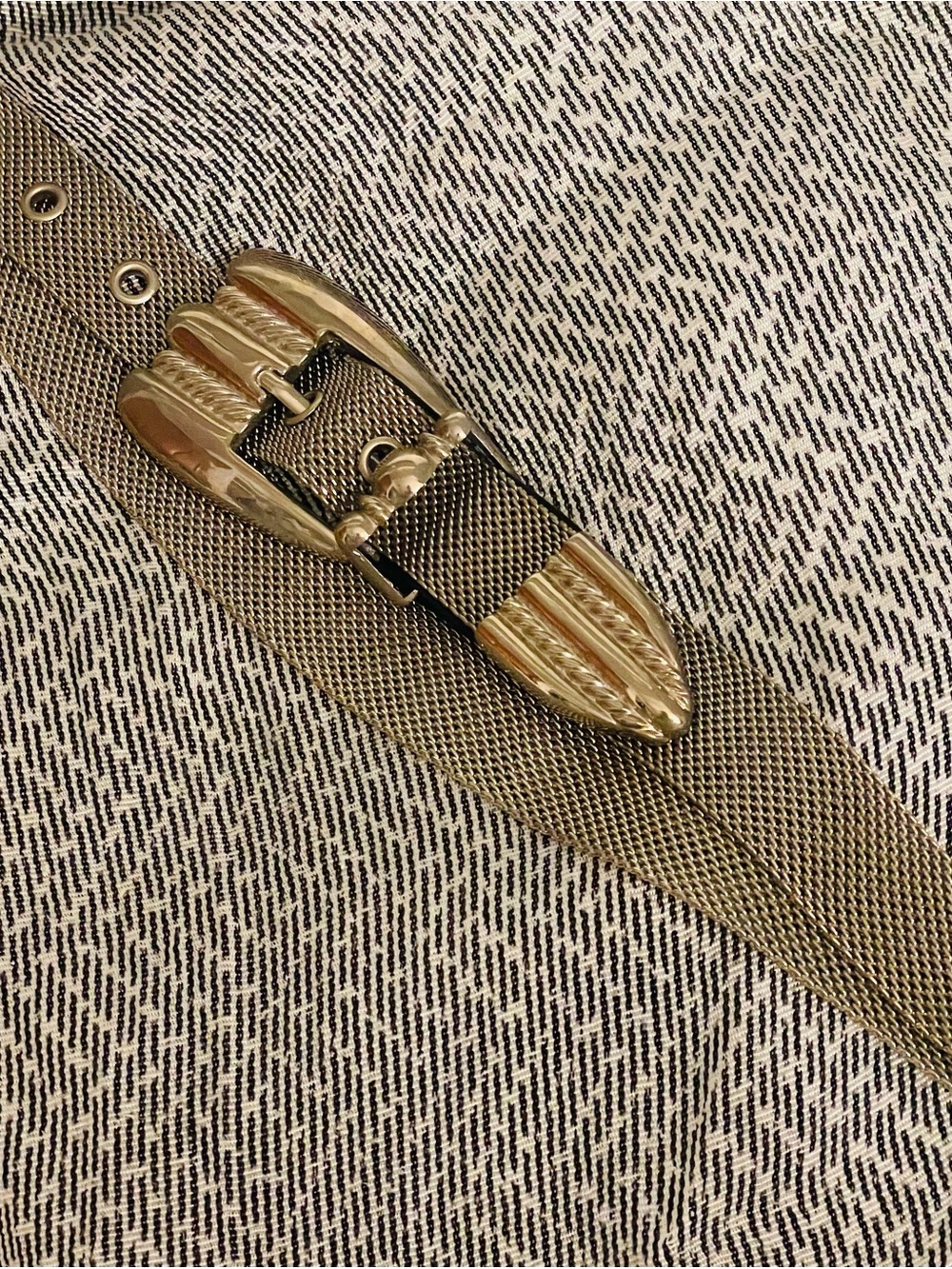 Vintage Silver Mesh Waist Belt with Decorative Buckle